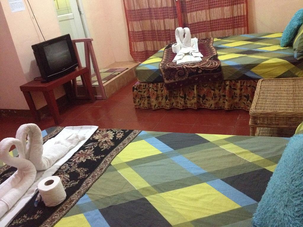 Lagrosa Backpackers Hotell Coron Eksteriør bilde